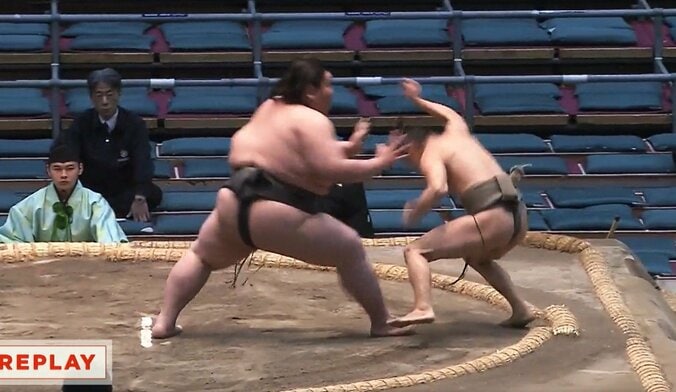 今場所5つの白星が「全て珍手」 体重62キロ、最軽量力士に「奇跡の36歳」ファン熱視線 2枚目