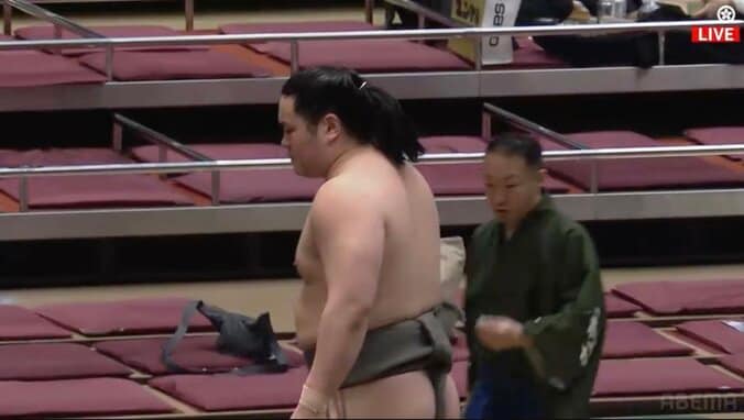 取組終わりに髪型が“激変”した力士