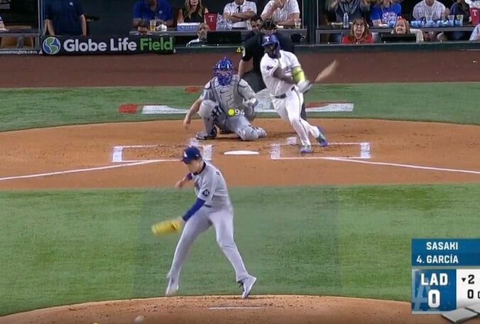 【写真・画像】なんだこれは…？ 佐々木朗希、ベース直前で急落下する“魔球”「これがあったか！」「なぜ使わなかった」 キレキレのスライダーに“マン振り三振”　1枚目