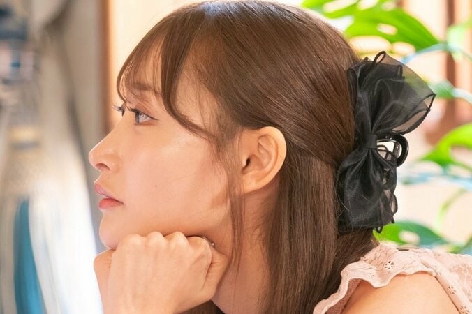 【写真・画像】“マシュマロボディ”27歳ショーダンサー、ベッドの上でラブラブな”両思いキス”！ イケメン俳優と「大好き」「恥ずかしい」　1枚目