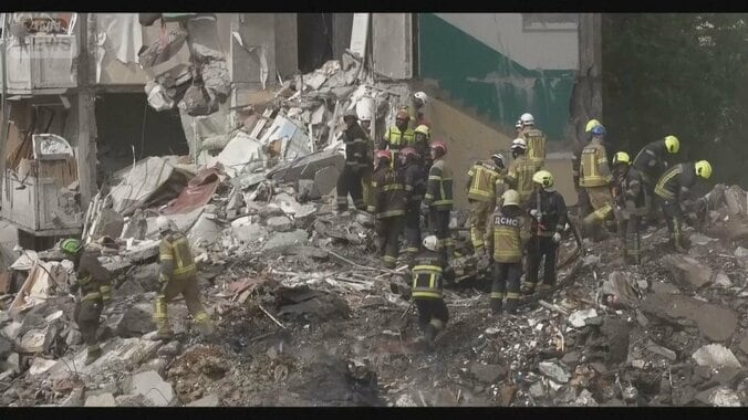 5月14日の攻撃で崩壊したノスコさんが住む集合住宅