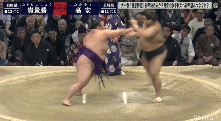 土俵下の千賀ノ浦親方、「行け！」と心の叫び　まさかの結末に貴景勝を見つめて口を真一文字