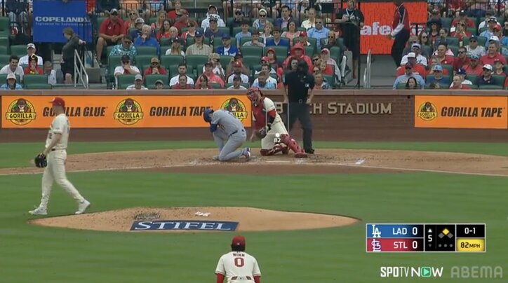 【映像】これは痛い…自打球直撃で大谷が“フリーズ”