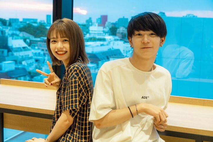 ⾜⽴佳奈、新曲のモデルは『今⽇好き』のあの子? ⾜⽴佳奈×人気高校生・のあ対談インタビュー