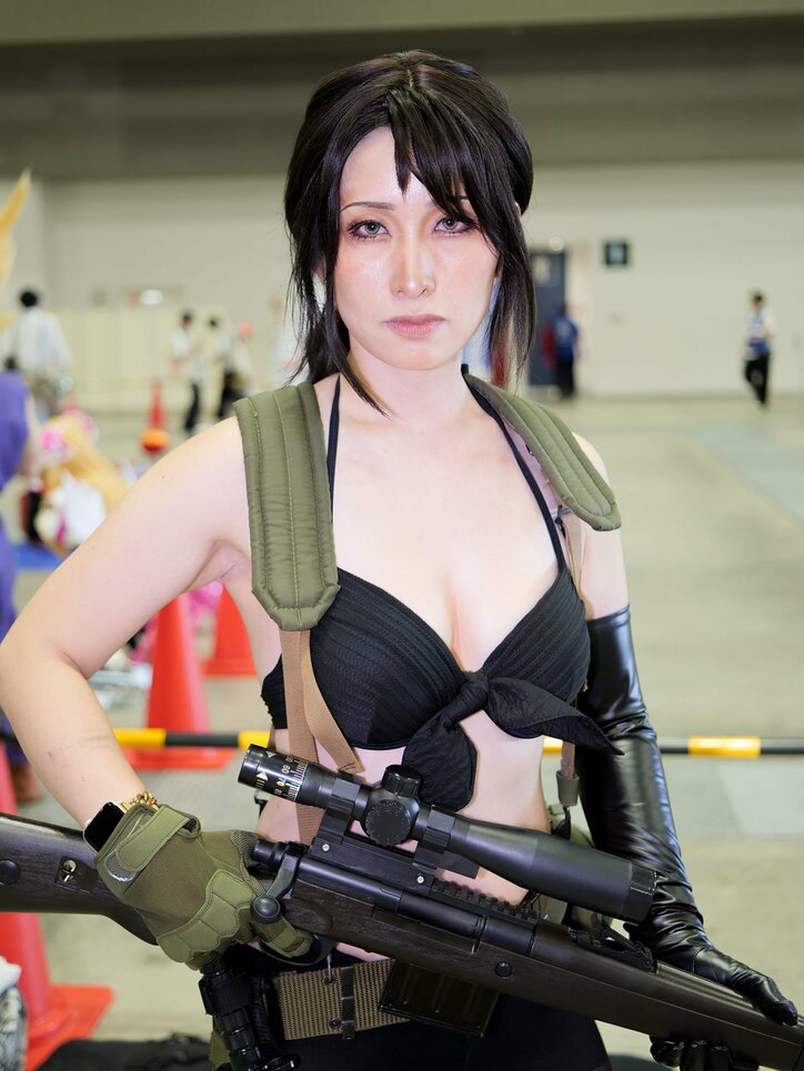 [照片/图片] 为了塑造充满力量感的体态，也进行了身体锻炼……《合金装备5》Quiet的角色扮演令人耳目一新！ 8