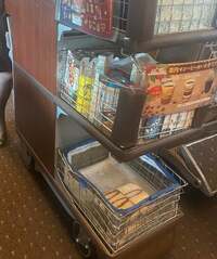 市川團十郎白猿『車内販売　もうすぐ終わると、』