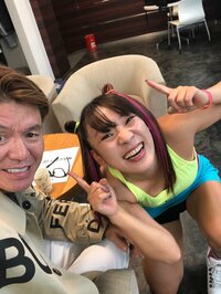 ヒロミ『楽屋に』