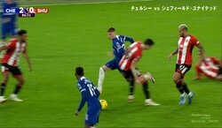 「うまっ」ファンを虜にした超絶ドリブルで敵守備陣を手玉に取った瞬間！“ファウルでしか止められない”チェルシー新戦力を「すでにキープレーヤー」と解説者も絶賛