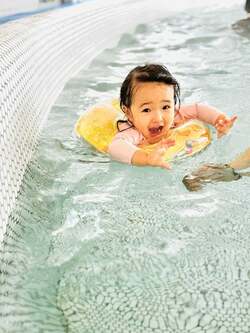  内山信二の妻、“新婚旅行”の行き先を明かす「ハワイへ…とはいかず」 