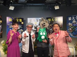 MAN WITH A MISSIONのメンバー　『狼大全集』の思い出を“直筆フリップ”で語る