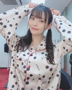 「かわいすぎる！」「ドキドキ不可避」上坂すみれ、パジャマ姿の「夜あそび」オフショットにファン大興奮