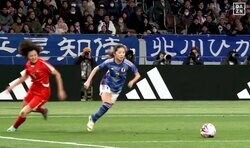 「激うま！」なでしこジャパン清水梨沙の疾風ダッシュ→股抜き突破→正確クロスにファン熱狂！北朝鮮撃破でパリ五輪行き決めた“決勝アシスト”は「痺れた」「技あり」「お見事」