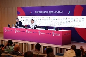 ドイツ代表に罰金処分が下る？　選手＆監督出席義務の前日会見にフリック監督1人での出席が問題視