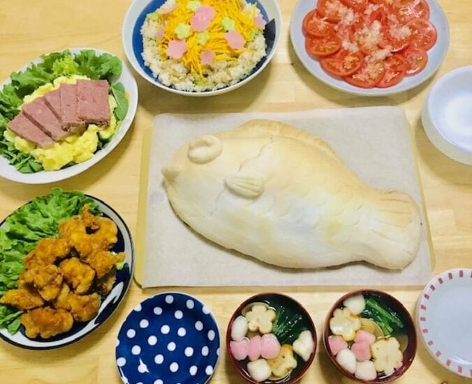 石黒彩、手作りのひな祭りご飯を公開「ちょっぴりだけど、お祝いモード」 1枚目