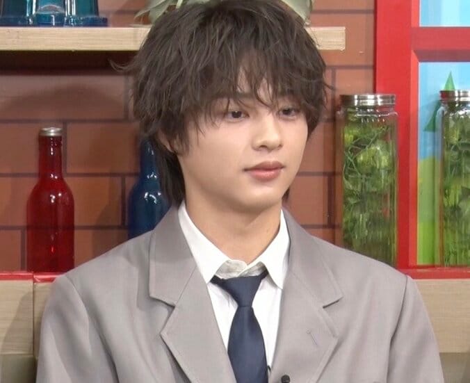 【写真・画像】「自分のかっこいいところはこの顔」彼女ができたばかりのイケメン高1男子、自信満々に猛烈アピール 彼女もその姿に悶絶　1枚目