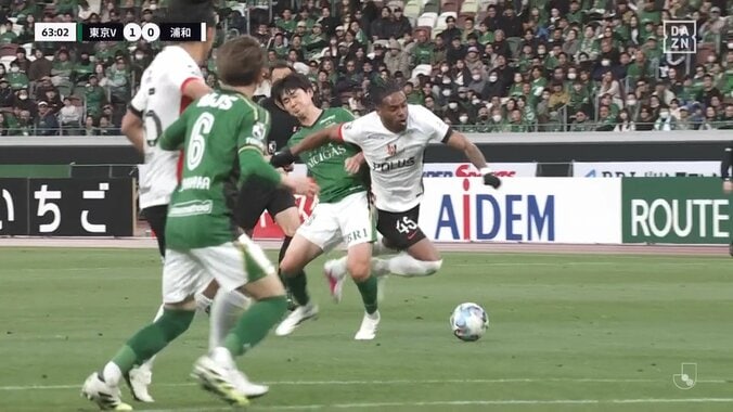 【映像】ファウルでしか止められない「鬼キープ」