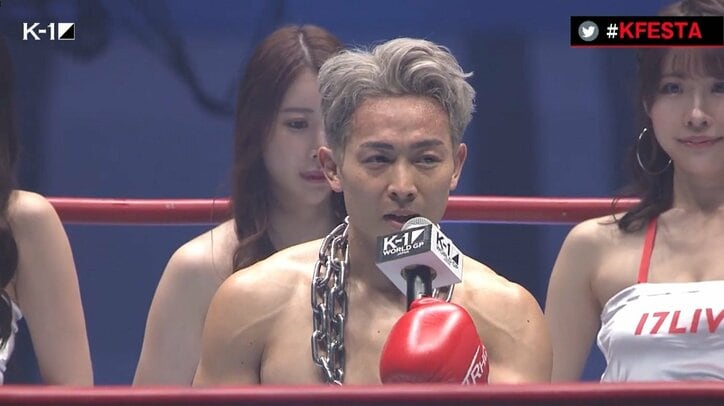 「と、飛んだ!」ロープ際に吹っ飛ぶ衝撃KOに場内どよめき 「浮かび上がりました」放送席もあ然