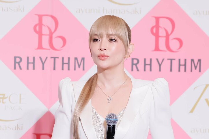 浜崎あゆみ、8年ぶりイベント出演でゴキゲン「庭にサウナ作りました。12人ぐらい入れますので来て下さい」とお誘いも飛び出す