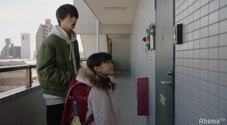 再婚する母親を思い身を引く息子…佐野勇斗の繊細な演技が涙を誘う「僕だけが17歳の世界で」第4話