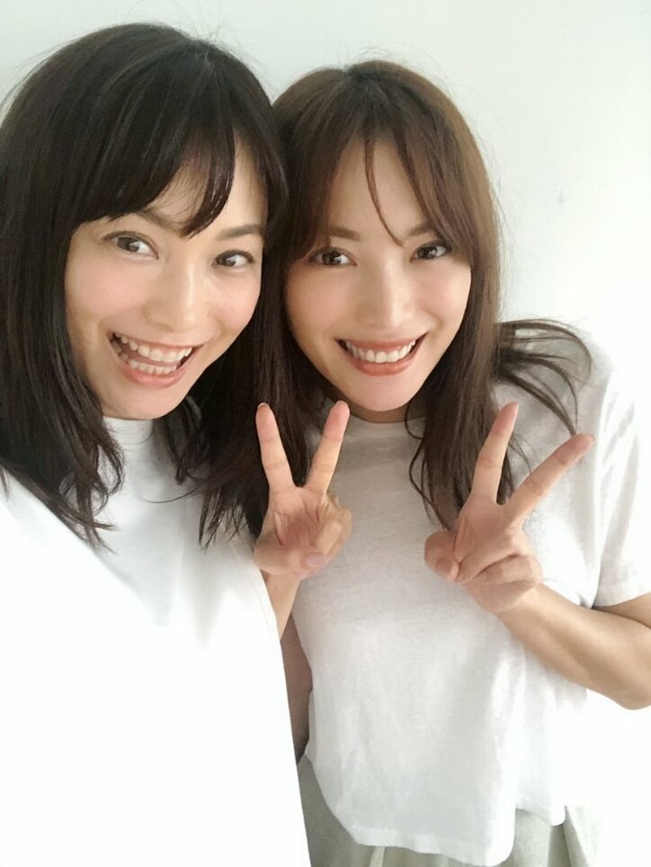 蛯原英里 友里の2ショットに 美人姉妹 かわいすぎ の声 話題 Abema Times