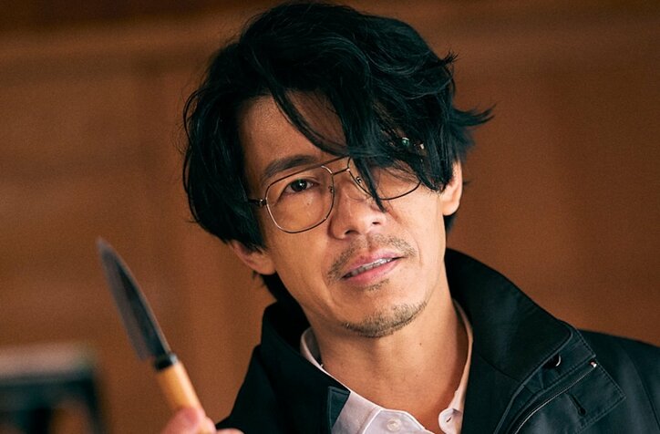 【写真・画像】藤木直人、“血だらけ”オフショットに反響「色気を感じます」「イケちらかしてる」ヒモ男役に視聴者大興奮　1枚目