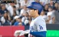 実況が大爆笑! 大谷翔平に一体、何が起こったのか…!? ベンチに見せた“謎の動き”にファン注目 「さすがに反則でしょ」「可愛さが爆発してる」