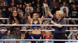 人気日本人女子レスラー、“介入だらけ”のタイトル防衛劇にファン困惑 背後から尻をペチン…“本格ヒール王者誕生”の声も