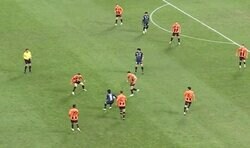 「世界にバレちゃう」“博多のメッシ”が電撃ドリブルでウクライナ王者５人を翻弄した瞬間！「半端ない」「海外行かないの？」などアビスパ紺野和也が脚光