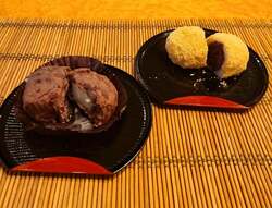  モト冬樹、妻・武東由美と堪能した『成城石井』の品「もち米と餡のバランスが丁度いい」 