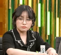 完全に“狩る側”の目…魔性の女子ポーカープロ、鋭い視線で一言「オールイン」 海外大会覇者に浴びせた強烈プレッシャー