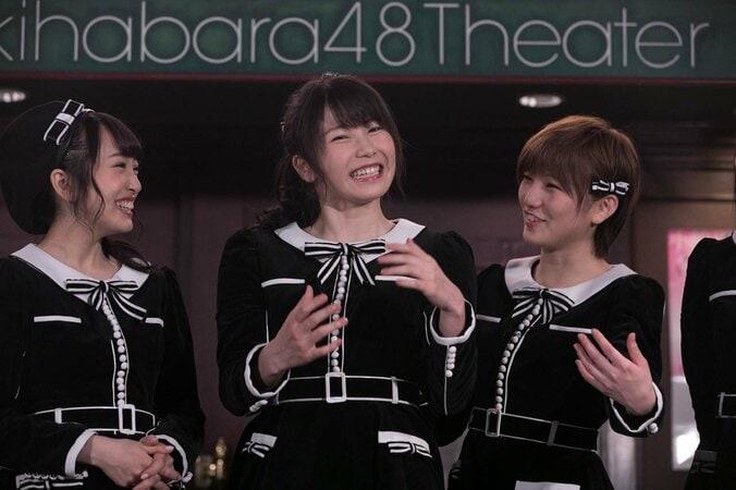 AKB48「今までで一番ハードな劇場公演」がスタート　向井地美音は東スポ記者の質問に「ブルマで滝行」を公約 4枚目