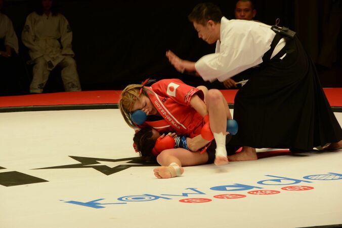 女子プロレスラー高橋奈七永“最強”への　過激格闘技、新武道イベントで連勝 2枚目