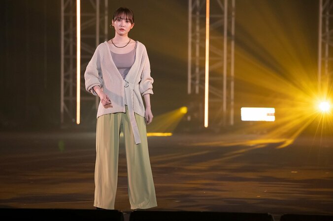 日向坂46、TGC×DASADAコラボステージに登場！ ハッピーオーラ振りまくランウェイでおひさま魅了 21枚目