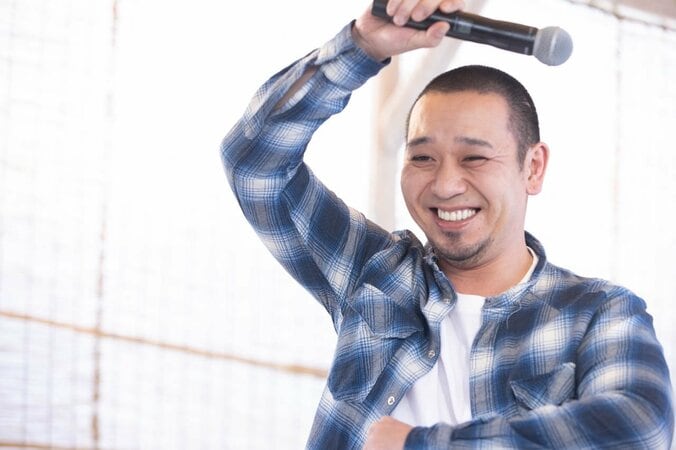 千鳥がギネス記録　“20メートル”巨大イカゲソ串を完成 10枚目