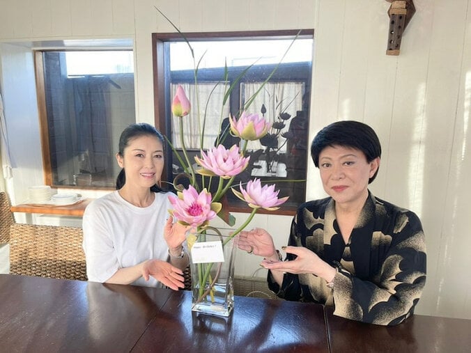 美川憲一、藤あや子からの誕生日の祝福に感謝「素敵な時間を過ごせたのよ」 1枚目