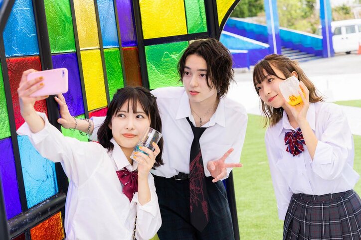 TWICEモモ似の美人女子高生・あやか、山﨑賢人似イケメンを奪い合うトライアングルデートに参加『恋ステ 2022秋 ~Honey Soda Story~』#3