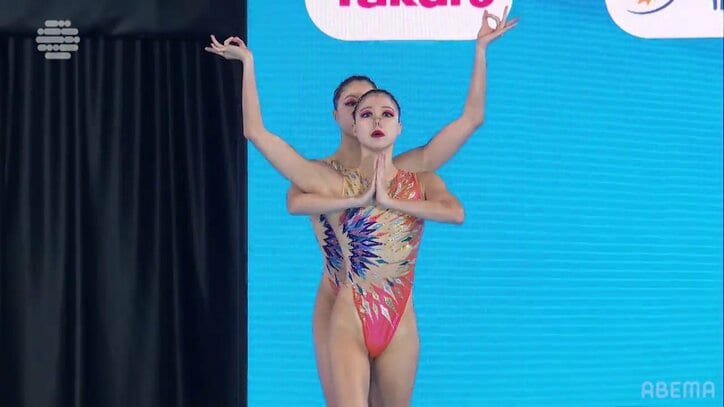 【映像】飛びすぎ？中国双子姉妹のアクロ