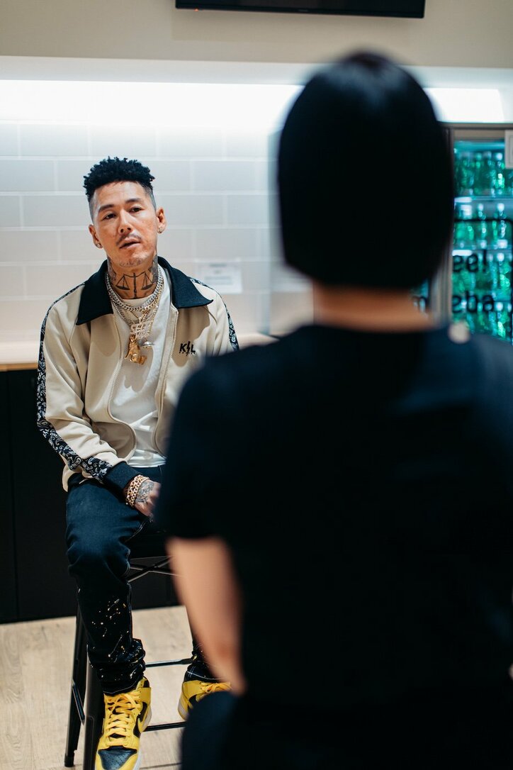 レーベルも立ち上げ、順調にリリースを重ねるKOWICHI。「次に出すアルバムは自分の最後のアルバムになるかも、気持ち的に」と語るリアルな胸の内とは！？