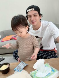 アレクサンダー『イタズラっ子だな美人ちゃん』