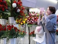 『孤狼の血』がホステス同伴試写会を実施　丸の内に「club梨子」をOPEN