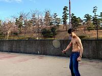 「筋肉ヤバすぎ」「やばいいいい」小林直己のムキムキ半裸ショットにファン悶絶