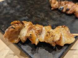 高橋英樹、妻・美恵子さんらと焼き鳥を堪能し大満足「どれもみんな旨いなあ！」