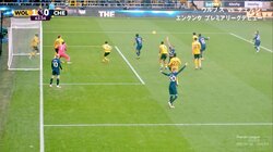 ブンデス得点王がプレミアで“幻の初ゴール” 1ミリ差で死守したライン上の攻防「ギリギリw」「よくかき出したなw」スーパークリアに賞賛の声