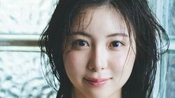 ミスFLASH2023グランプリ・橘舞、スリル満点な衣装を着こなすセクシーショット 『週プレ』登場