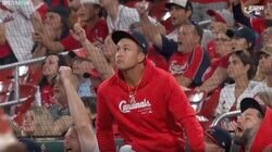 一体、何が起きた…！？ ヌートバー、ベンチから突然飛び出した…！ ヤバすぎるリアクションが話題に　ファン騒然 「人格者だな」「元気すぎるだろｗ」