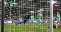 三笘薫の初アシストを阻止 ”神セーブ”連発のGKラジャに「さすがスペイン代表」「集中力すごすぎる」と称賛の声