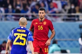 スペイン代表MFロドリ、日本戦の逆転負けは「いい薬に」　「僕たちに欠けていたのは…」