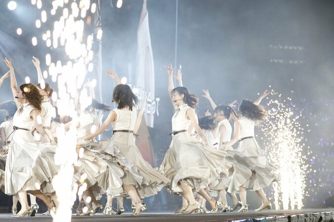 「乃木坂46はまだまだ止まらずに」齋藤飛鳥、グループの心を1つにさせた”聖地”真夏の神宮ライブでファンへ新たな誓い【ライブレポート】 5枚目