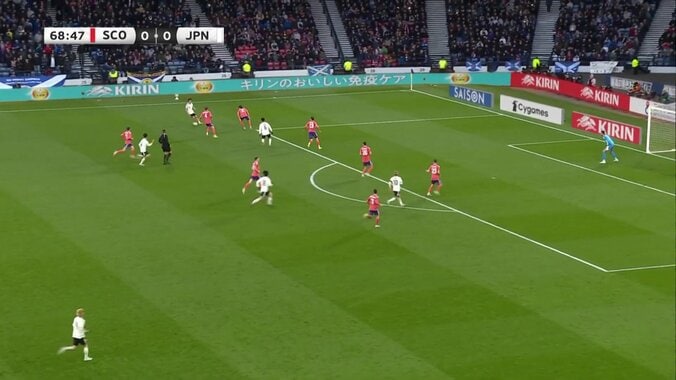 「豪華過ぎる」三笘薫＆中村敬斗、左サイドの圧巻連携で決定機演出の瞬間「相性良すぎ」「もっとくれ」新ホットラインにファン歓喜 4枚目