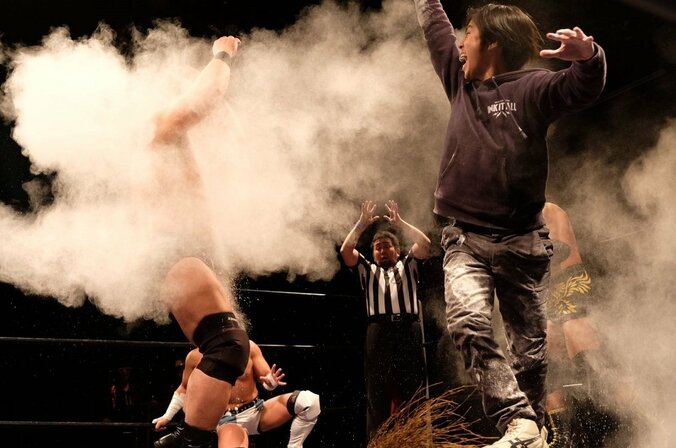 リング上で労使交渉に発展！大社長のパワハラに史上最大の下克上　全社員の期待を背負ったDDT映像班が怒り爆発 2枚目